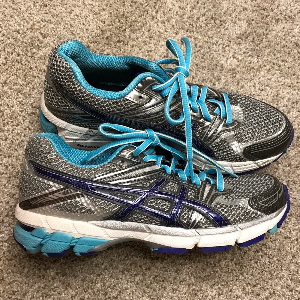 ASICS GT-1000 sneakers